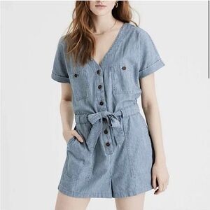 American‎ Eagle Striped Romper Blue and White Cotton Tie Belt Size Medium